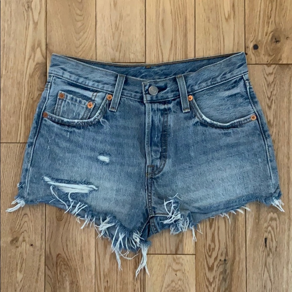 LEVI’S 501 denim shorts